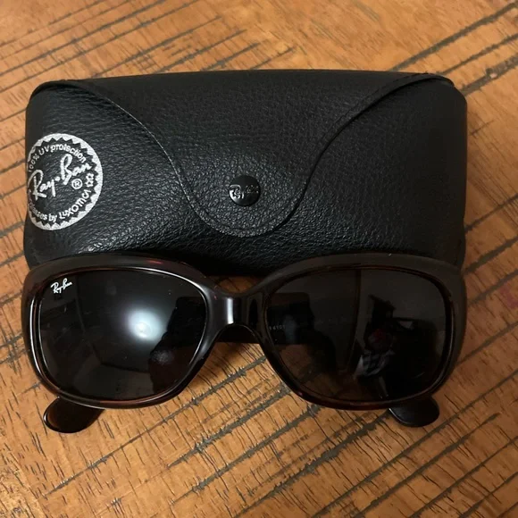 New Ray-Ban Women's Jackie Ohh RB4101 Tortoise Shell Sunglasses - Picture 3 of 10